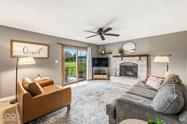 8223 Picadilly Lane, Indianapolis, IN 46256