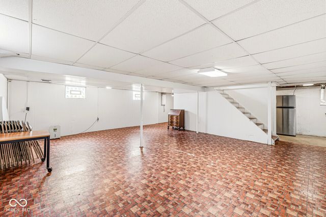 8223 Picadilly Lane, Indianapolis, IN 46256