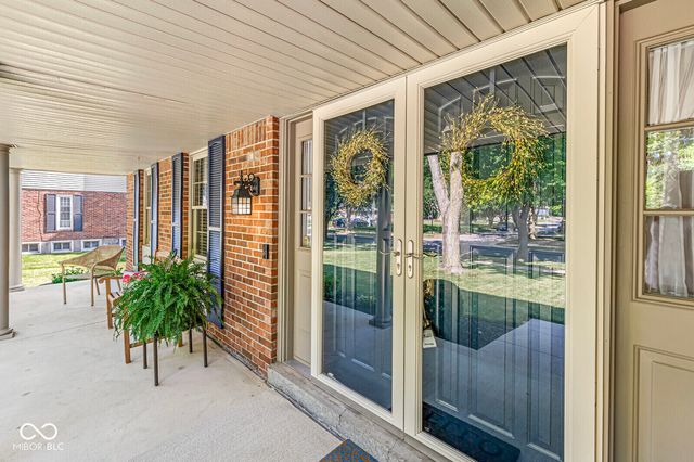 8223 Picadilly Lane, Indianapolis, IN 46256