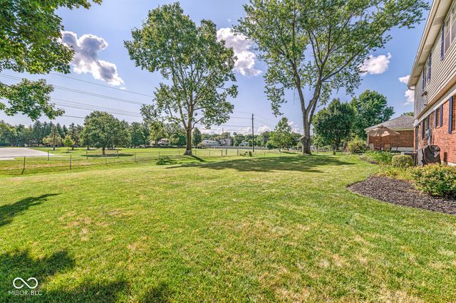 8223 Picadilly Lane, Indianapolis, IN 46256