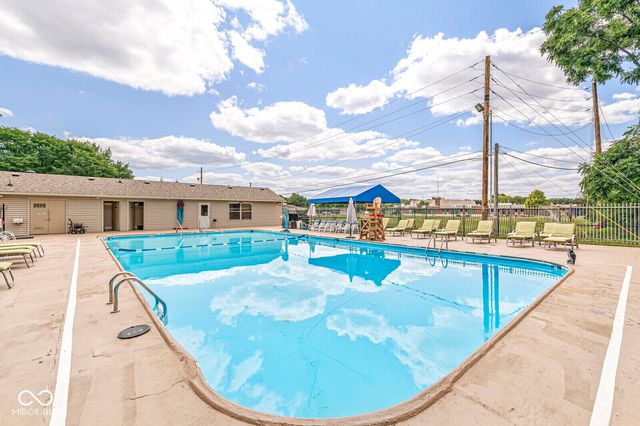 8223 Picadilly Lane, Indianapolis, IN 46256