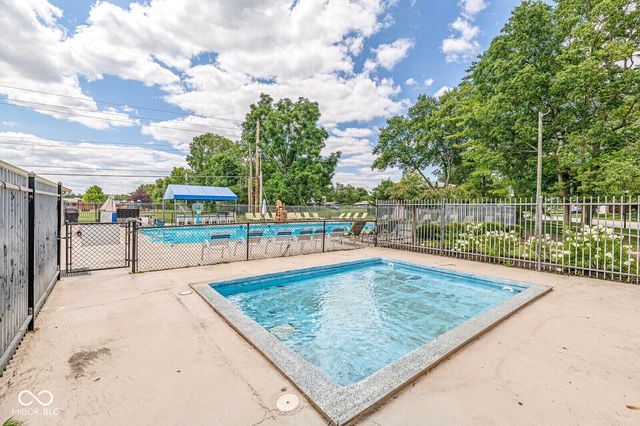 8223 Picadilly Lane, Indianapolis, IN 46256