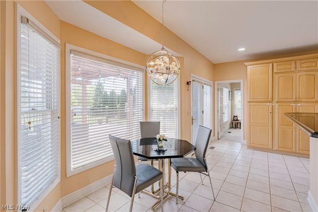 5163 Bayside Lake Boulevard, Stow, OH 44224