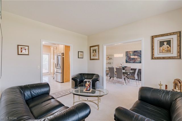 5163 Bayside Lake Boulevard, Stow, OH 44224