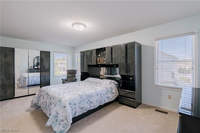 5163 Bayside Lake Boulevard, Stow, OH 44224