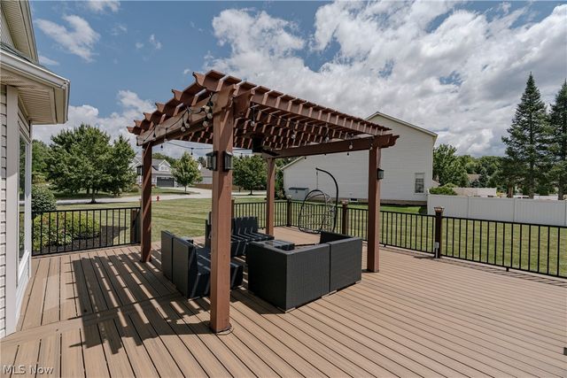 5163 Bayside Lake Boulevard, Stow, OH 44224