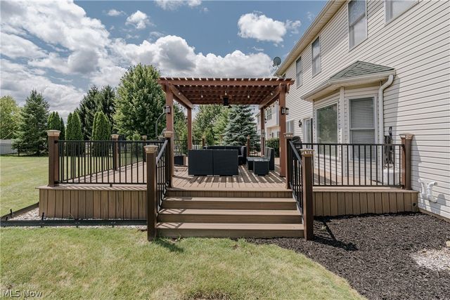 5163 Bayside Lake Boulevard, Stow, OH 44224