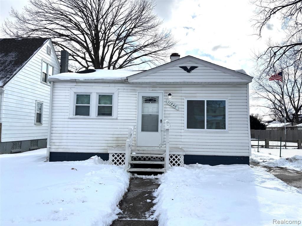 11340 Fisher Avenue, Warren, MI 48089