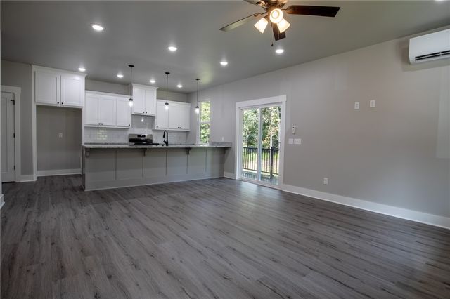 24 Cheddar Circle, Bella Vista, AR 72715