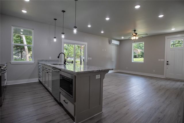 24 Cheddar Circle, Bella Vista, AR 72715