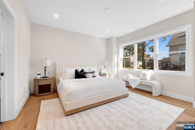 96 W Main Street, Ramsey, NJ 07446