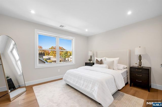 96 W Main Street, Ramsey, NJ 07446