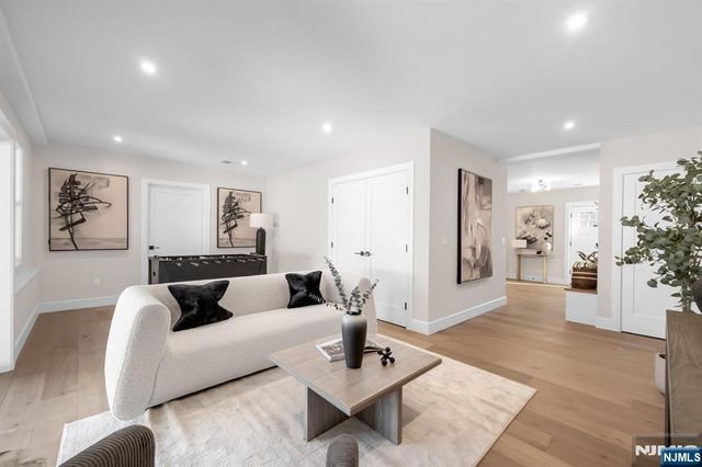 96 W Main Street, Ramsey, NJ 07446