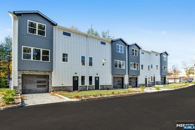 96 W Main Street, Ramsey, NJ 07446