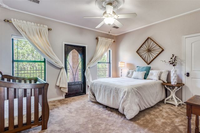 221 Hart Court, Runaway Bay, TX 76426