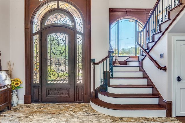 221 Hart Court, Runaway Bay, TX 76426