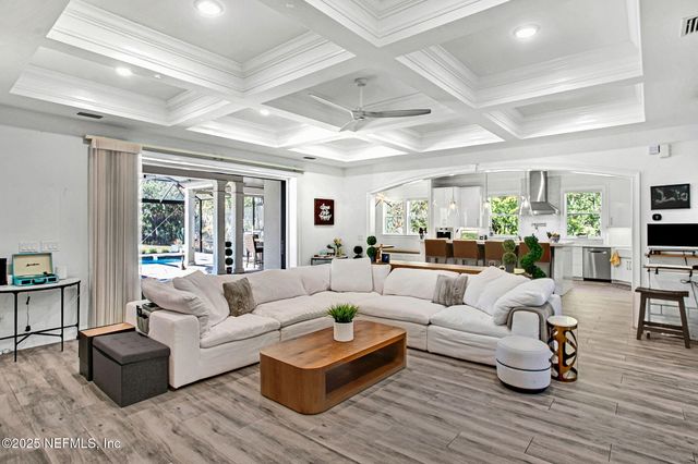 13224 MANDARIN Road, Jacksonville, FL 32223