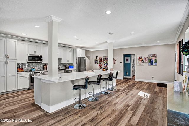 13224 MANDARIN Road, Jacksonville, FL 32223