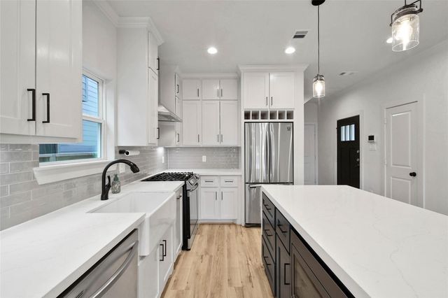 3322 Delhi Street, Houston, TX 77022