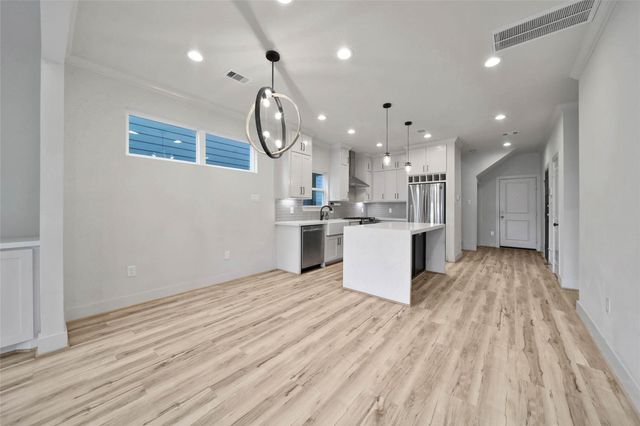 3322 Delhi Street, Houston, TX 77022