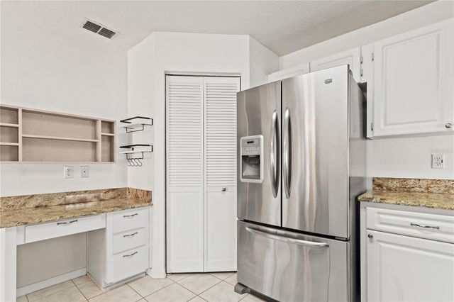 6758 SW 114TH STREET ROAD, Ocala, FL 34476