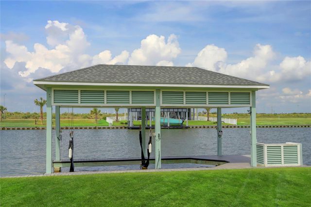 20 Hawkeye, Hitchcock, TX 77563