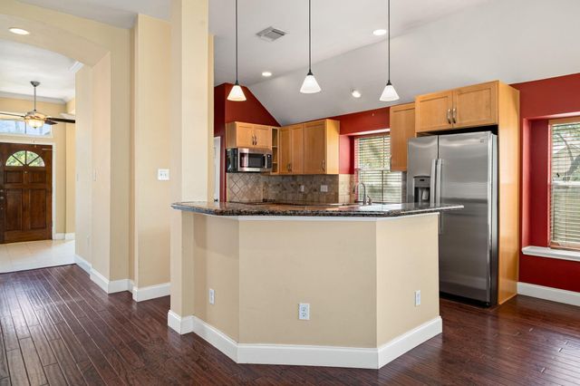 1715 Diamond Brook Drive, Houston, TX 77062