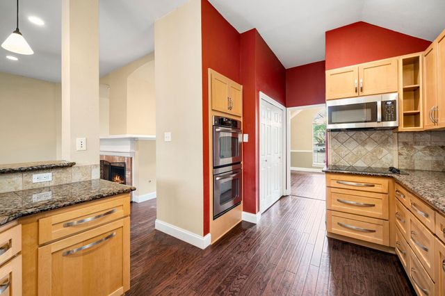 1715 Diamond Brook Drive, Houston, TX 77062