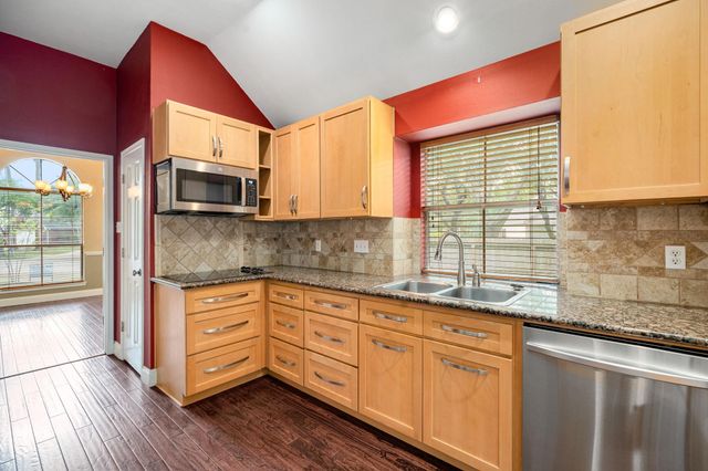 1715 Diamond Brook Drive, Houston, TX 77062