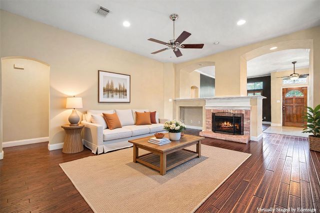 1715 Diamond Brook Drive, Houston, TX 77062