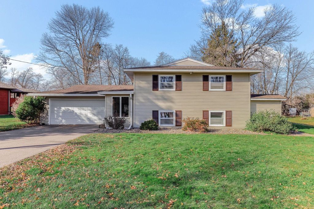 1748 Margaret Street, New Richmond, WI 54017