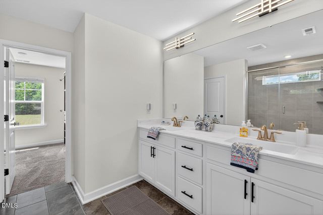 21 E Odell Lane, Zebulon, NC 27597