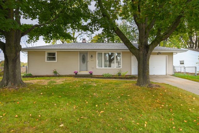 1593 BOND COURT, Green Bay, WI 54303