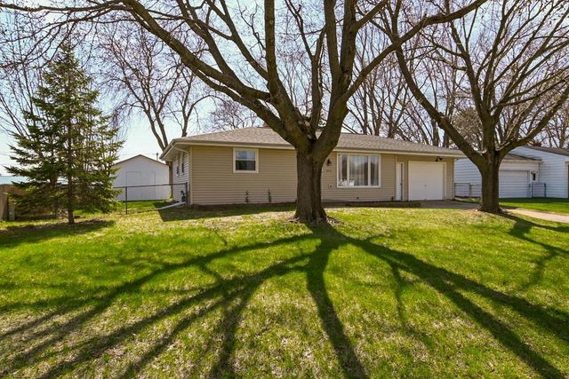 1593 BOND COURT, Green Bay, WI 54303