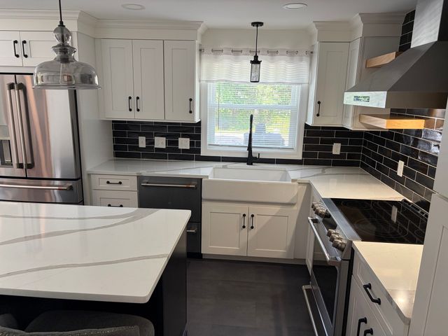 370 Forest Street, Dighton, MA 02764