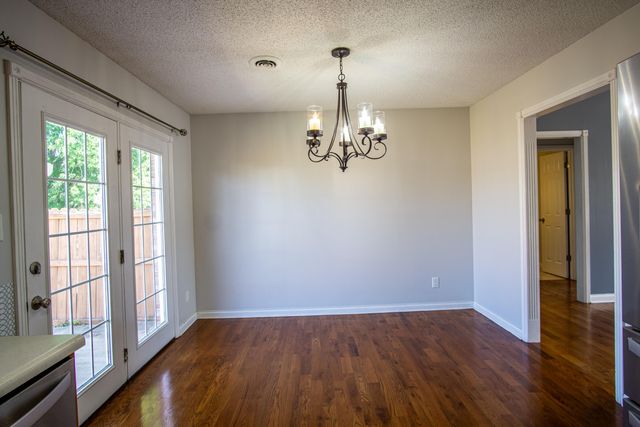 1206 Maple Hill Drive, Somerset, KY 42503