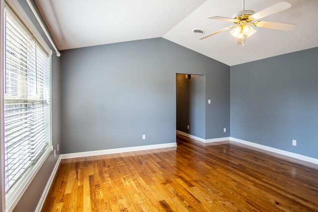 1206 Maple Hill Drive, Somerset, KY 42503