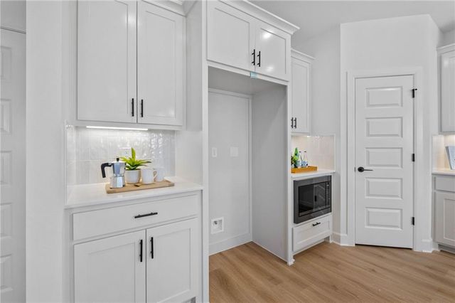 7000 SW Orange Avenue, Bentonville, AR 72713