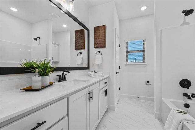 7000 SW Orange Avenue, Bentonville, AR 72713