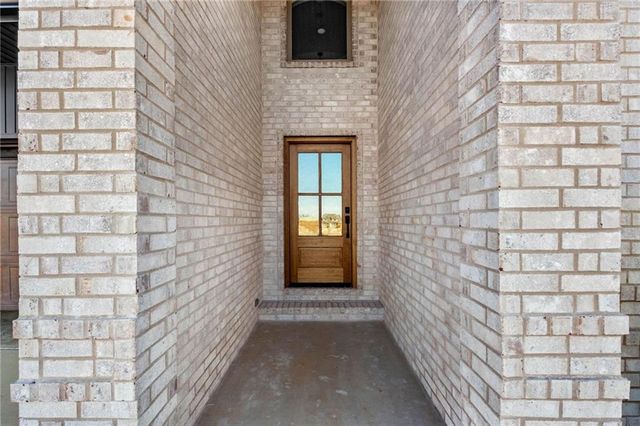 7000 SW Orange Avenue, Bentonville, AR 72713