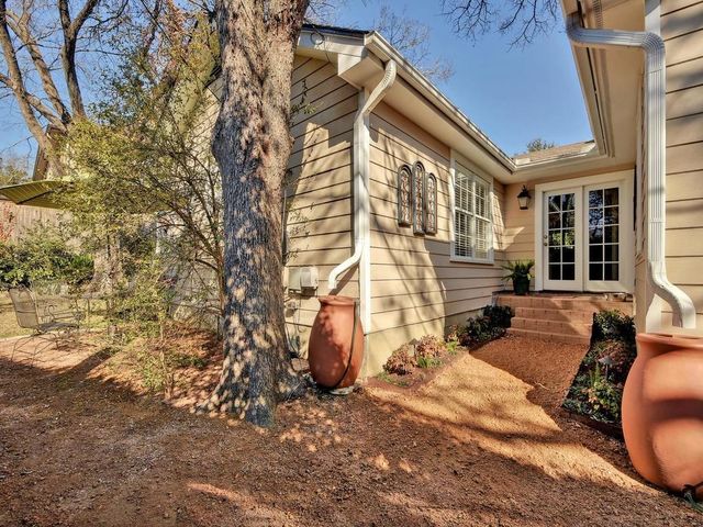 2203 Sunny Slope DR, Austin, TX 78703