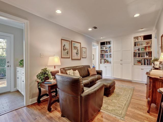 2203 Sunny Slope DR, Austin, TX 78703