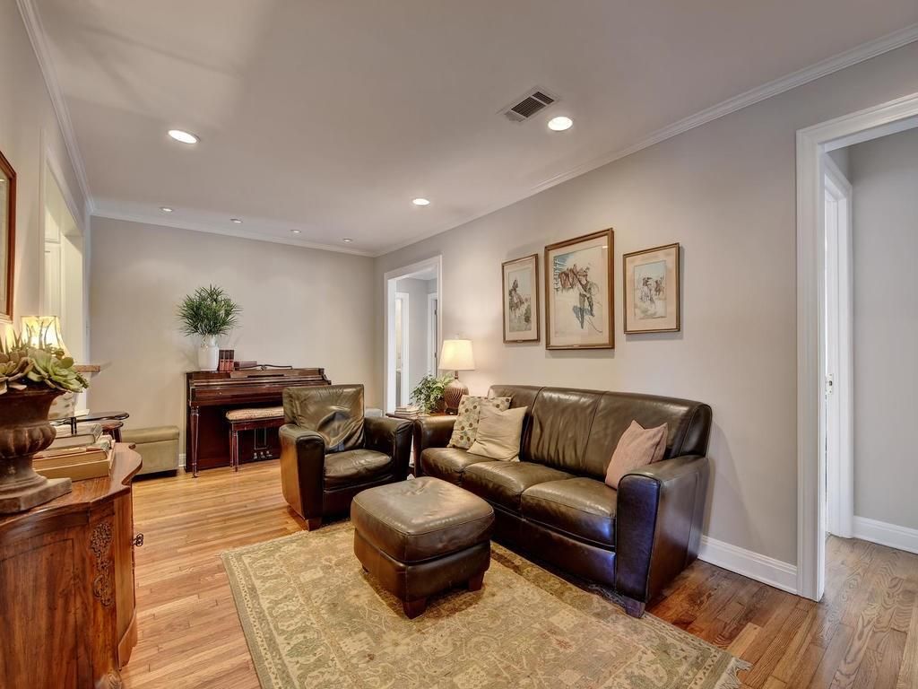 2203 Sunny Slope DR, Austin, TX 78703