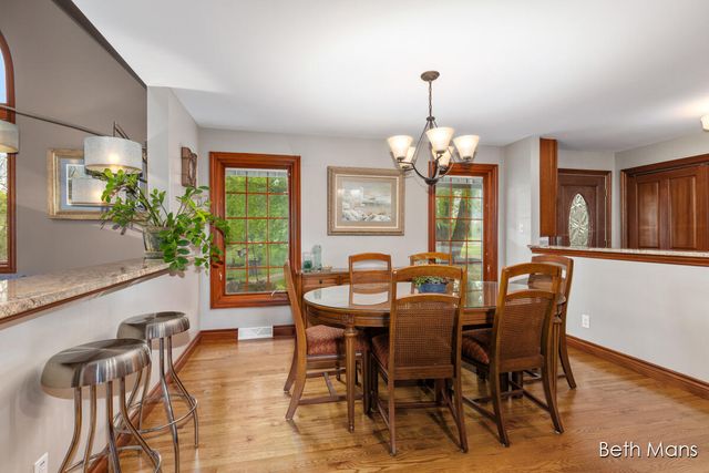 1427 Spaulding Avenue Se, Cascade Twp, MI 49546