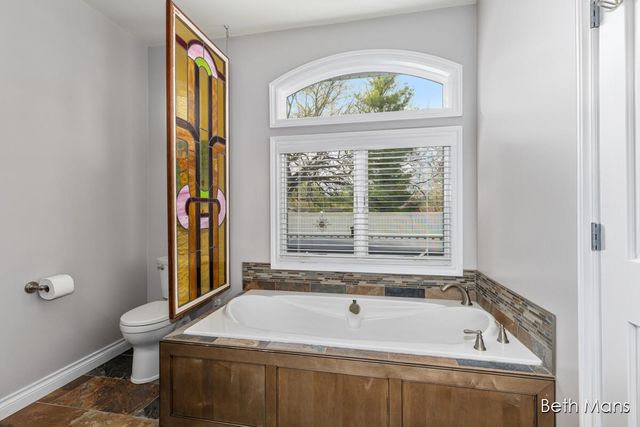 1427 Spaulding Avenue Se, Cascade Twp, MI 49546