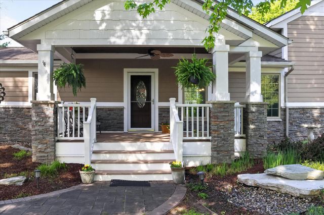 1427 Spaulding Avenue Se, Cascade Twp, MI 49546