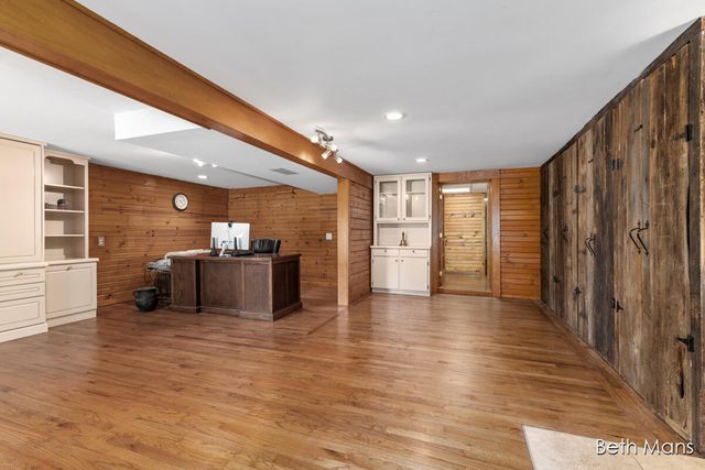 1427 Spaulding Avenue Se, Cascade Twp, MI 49546