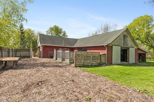 1427 Spaulding Avenue Se, Cascade Twp, MI 49546