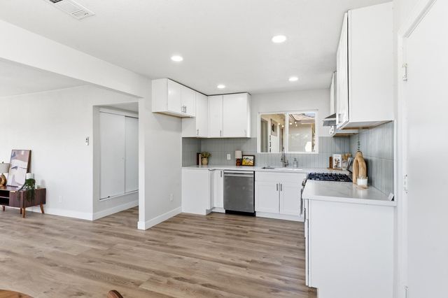 134 10th Street, Clovis, CA 93612