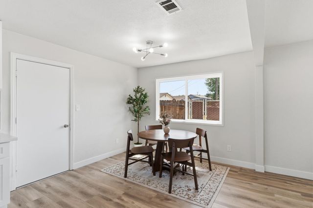 134 10th Street, Clovis, CA 93612